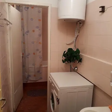 Plovdiv-2 Bedroom,very Good Location *